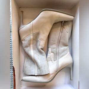 Ivory Donald J Pliner Shearling lined Stiletto boots